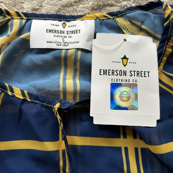 NWT West Virginia Sheer Blouse - Picture 4 of 10